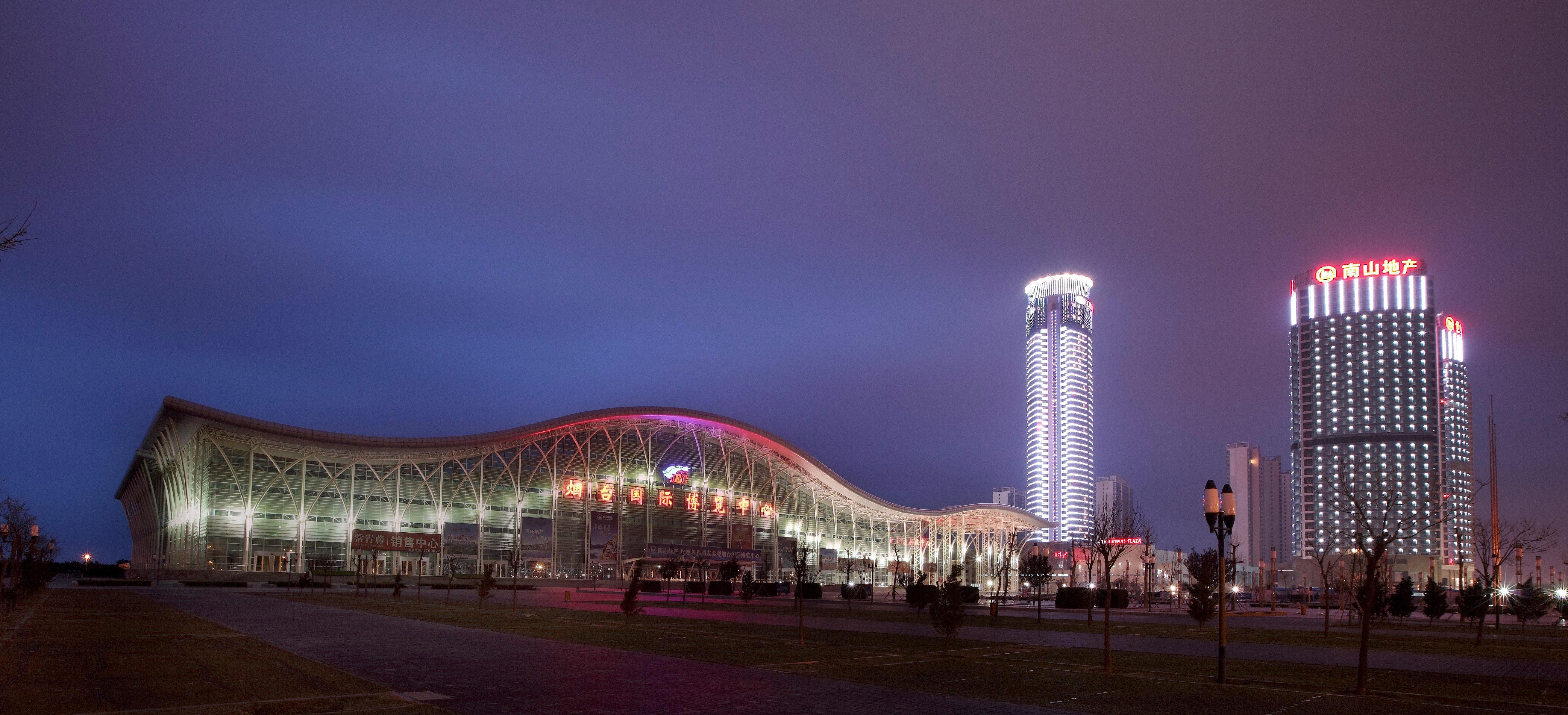 Crowne Plaza Yantai Sea View, An Ihg Hotel Exterior photo